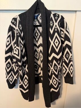 Old Navy Black and White Patterned Shawl Collar Cardigan